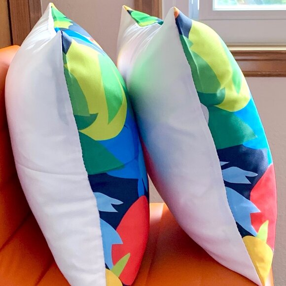 Set/2 Contemporary Jungle Parrots Outdoor Waterproof Patio Pillow Cushion Covers - Picture 4 of 4